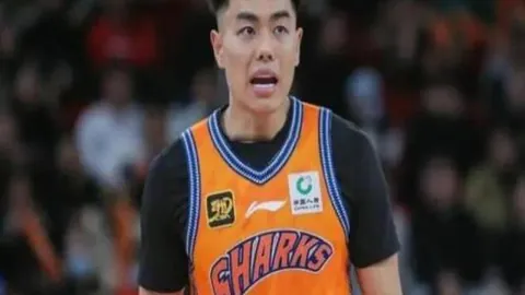 拉齐奥对阵米兰赛前：特奥或继续首发，赖因德斯待备